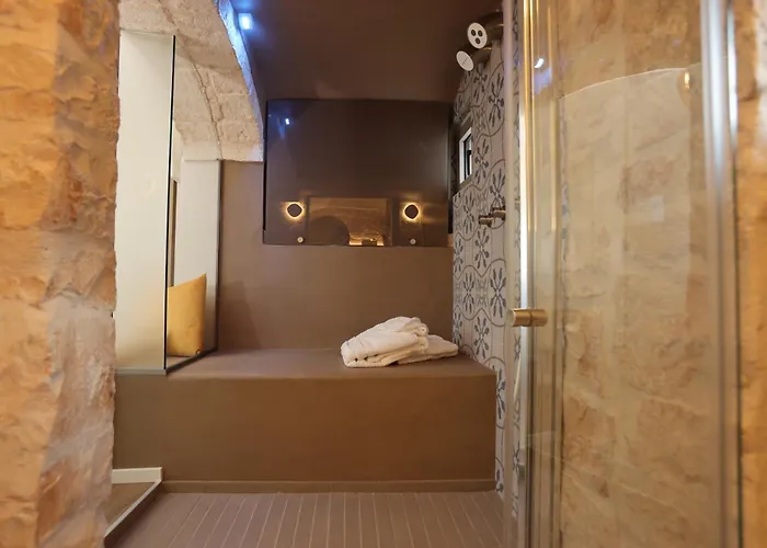 Dama Your Luxury * Castellana Grotte